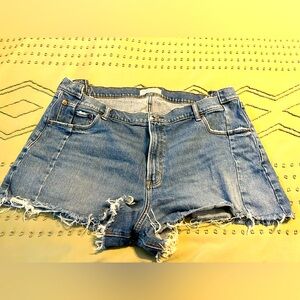 Abercrombie Curve Love Shorts
